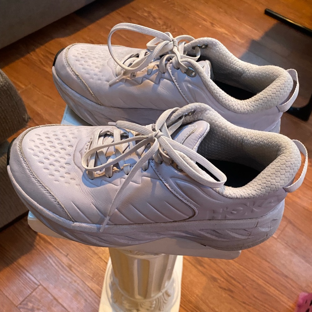Women’s Hoka Bondi SR Sneakers Sz 9